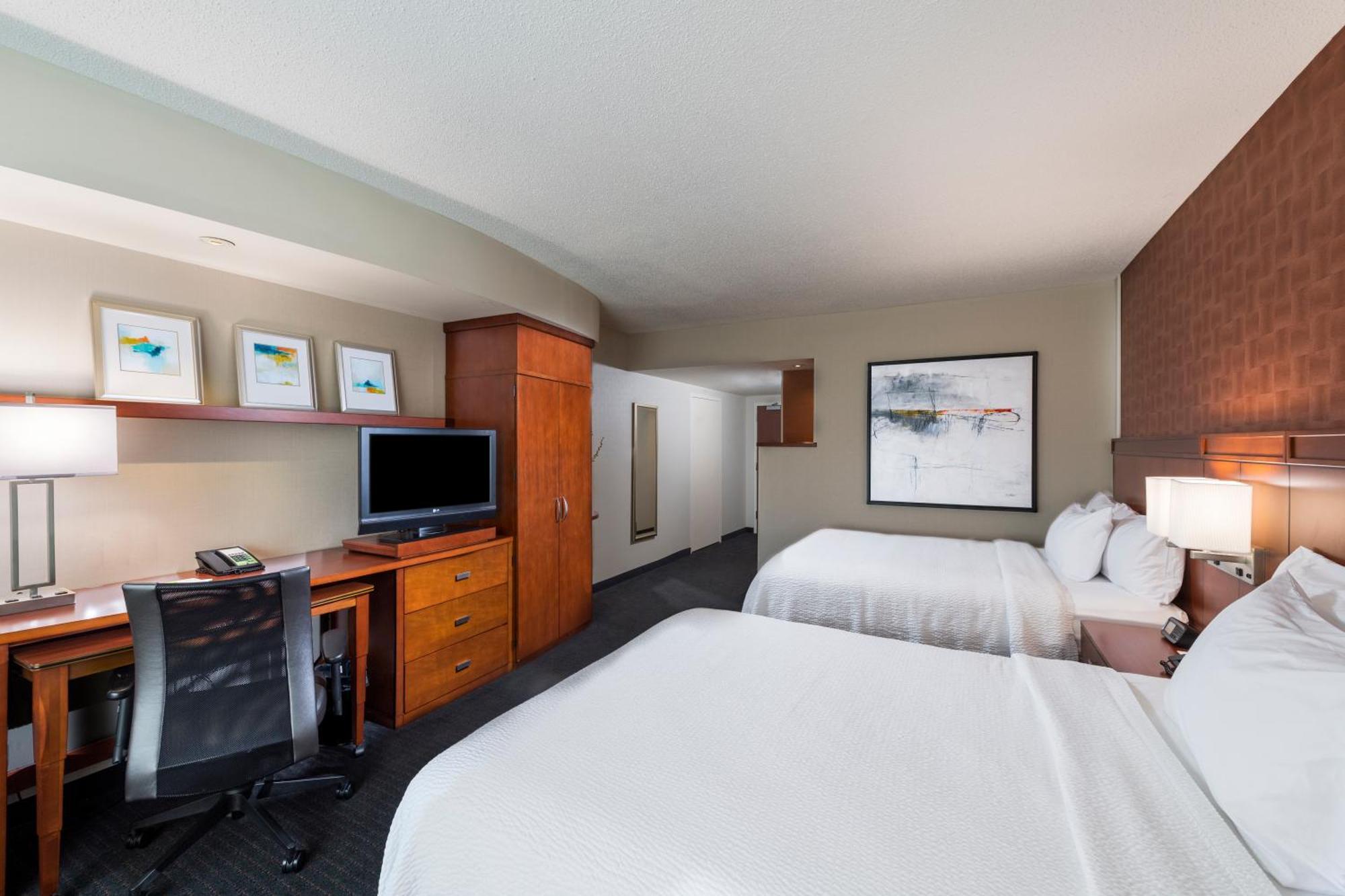 Courtyard By Marriott Atlanta Buford Mall Of Georgia Екстериор снимка