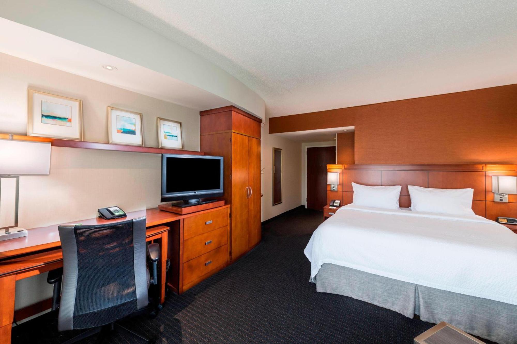 Courtyard By Marriott Atlanta Buford Mall Of Georgia Екстериор снимка